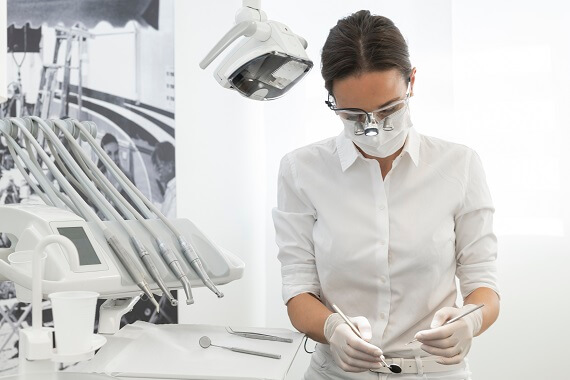 Zahnarzt Düsseldorf - Ästhetik Behandlung ZZD